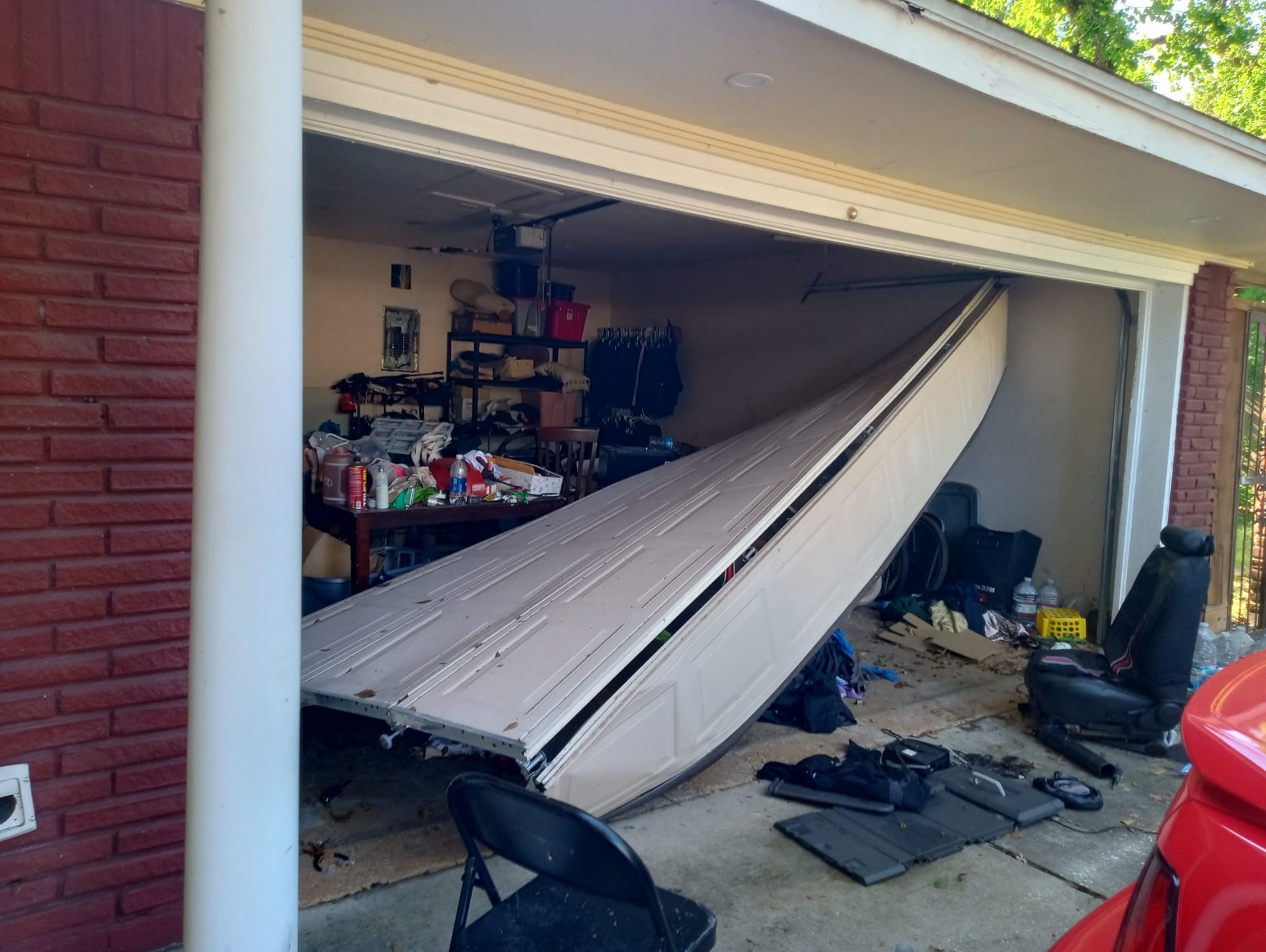 Emergency in Pasadena, TX by Lemus Garage Door Services — Licensed & Insured, (281) 906-4783