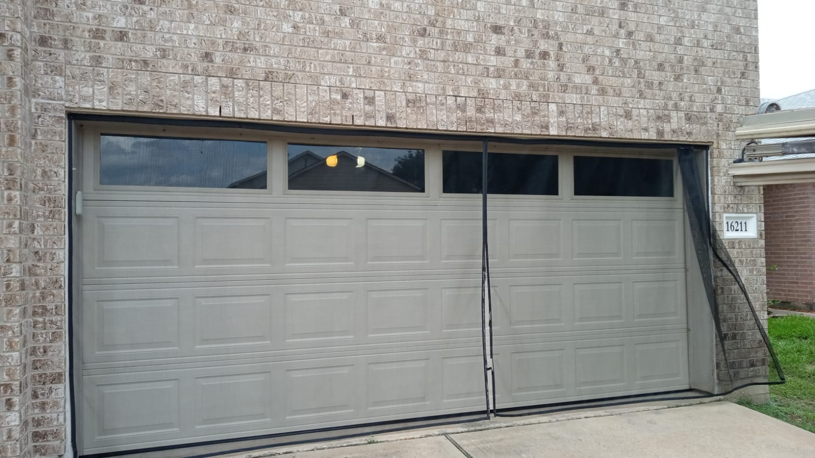 Emergency in Pasadena, TX by Lemus Garage Door Services — Licensed & Insured, (281) 906-4783